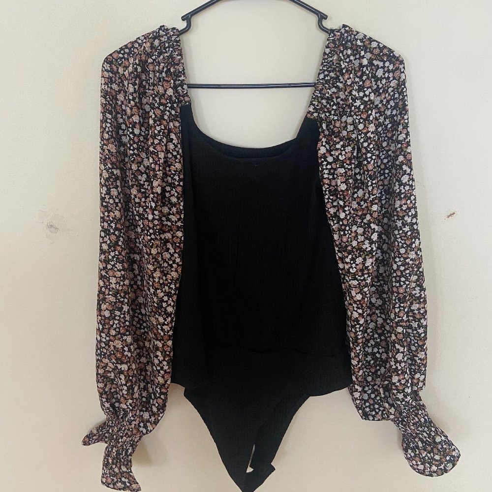 Bohme Women's Black Flora Bodysuit Top/Blouse. Size Small